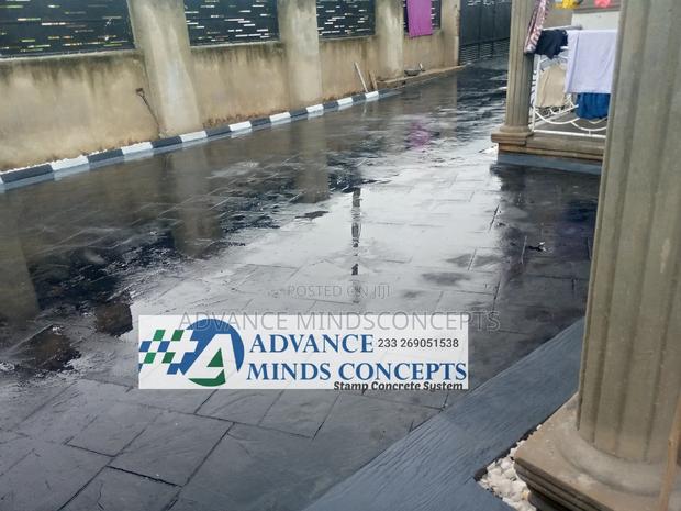 Innovative Floor Concrete Design · Photo 4