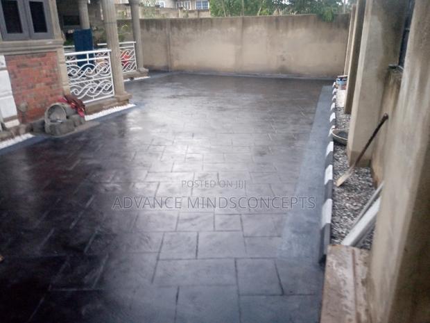 Innovative Floor Concrete Design · Photo 6