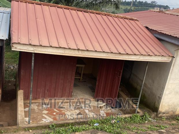Newly-Built Store Container · Photo 1
