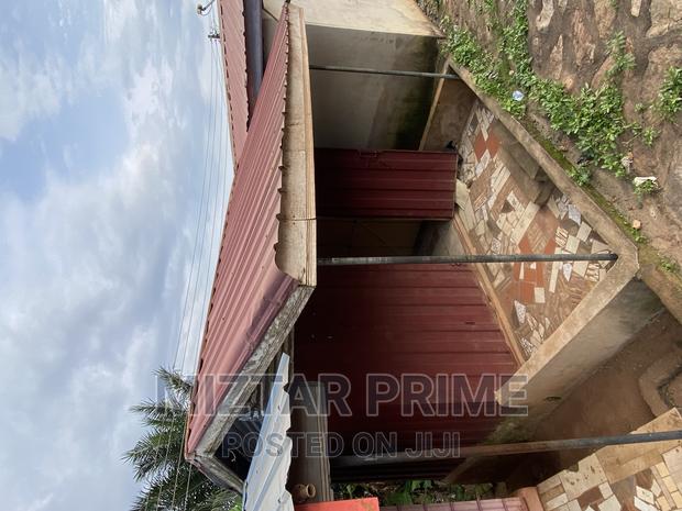 Newly-Built Store Container · Photo 2