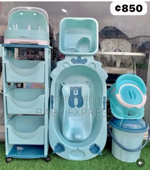 Multi-Functional Baby Bath Tub Set With Storage Organizer · Photo 1