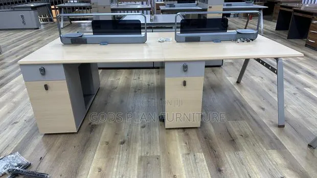 Workstation ( 5025B - 4) · Photo 1