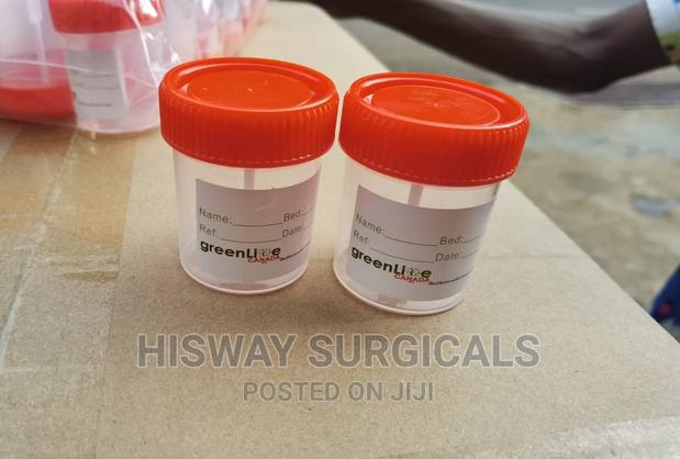 Urine Containers · Photo 1