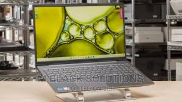 New Laptop Lenovo Ideapad 3 8GB Intel Core I5 SSD 512GB · Photo 3