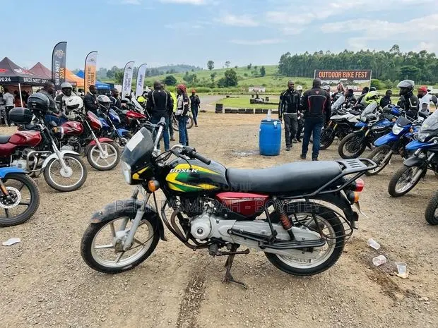Bajaj Boxer 2020 Black · Photo 1