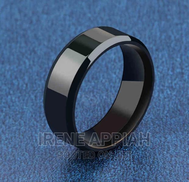 Unisex Black Rings · Photo 1