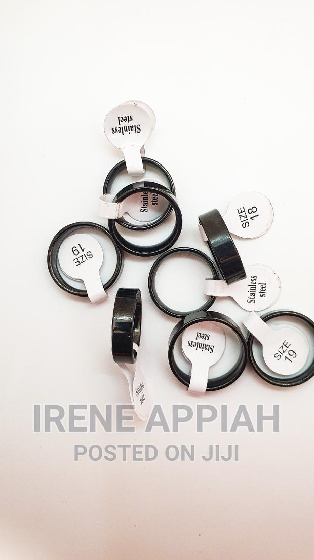 Unisex Black Rings · Photo 2
