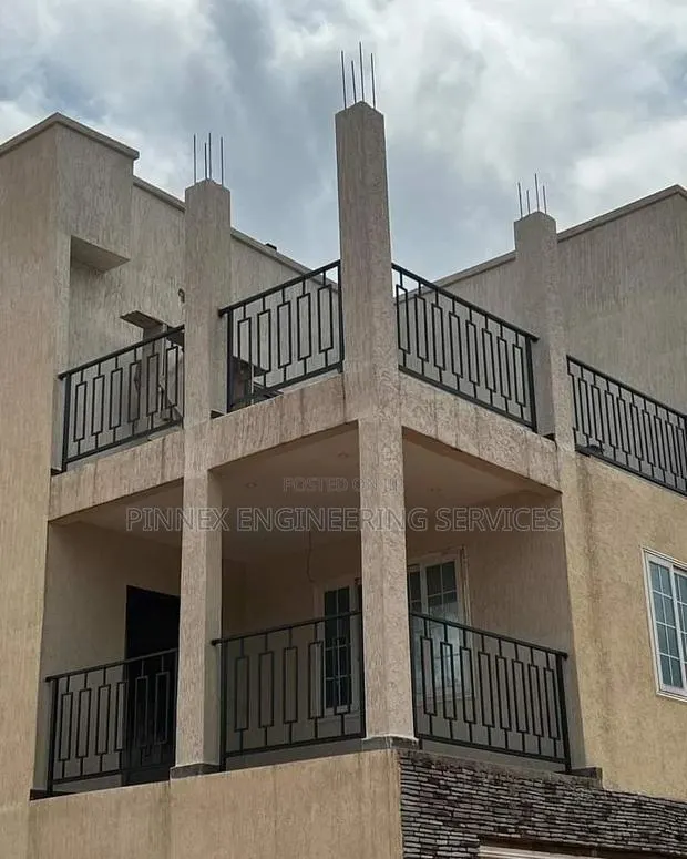 Metal Balustrade · Photo 1