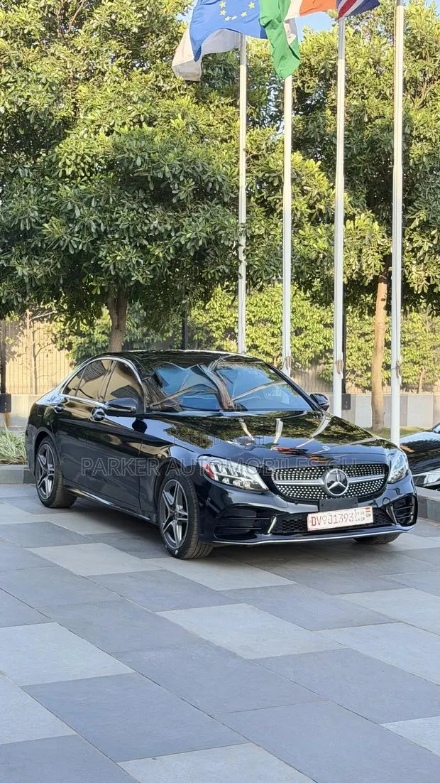 Mercedes-Benz C300 Base C300 AWD 4MATIC Sedan 2019 Black · Photo 1