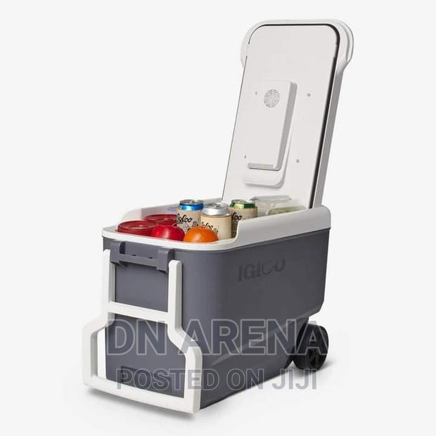 Igloo 38quart Wheelie Cool Ice Chest · Photo 4