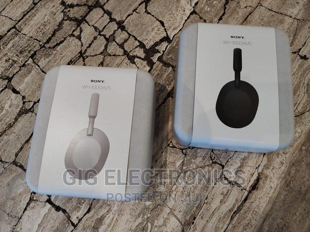 Sony Wh-1000xm5 Noise-Canceling Wireless Over-Ear Headphones · Photo 1