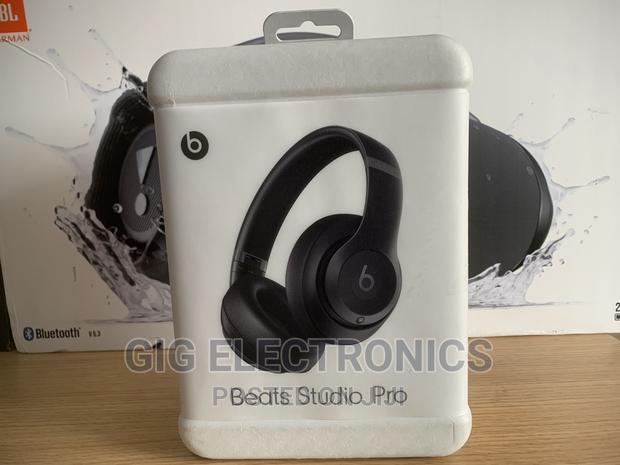 Beats Studio Pro Wireless Over-Ear Headphones · Photo 2