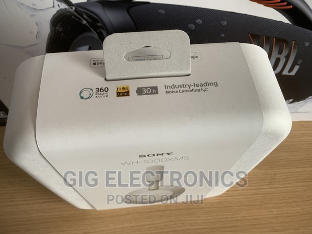 Sony Wh-1000xm5 Noise-Canceling Wireless Over-Ear Headphones · Photo 5