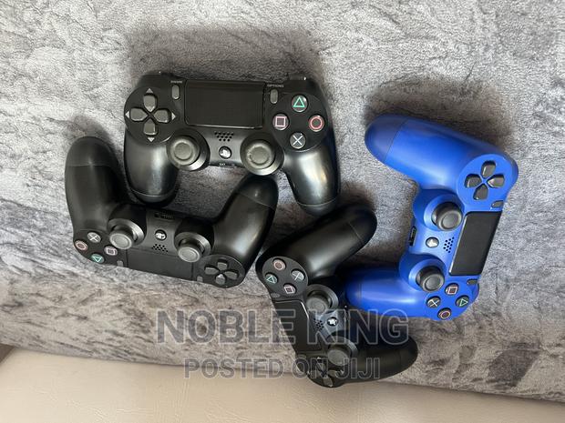 Ps4 Controllers (Original) · Photo 3