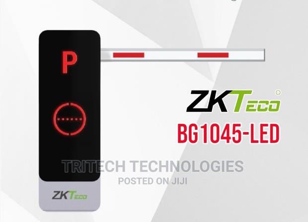 Zkteco PRO Bg3045l Parking Barrier With 4M,5M Boom · Photo 1