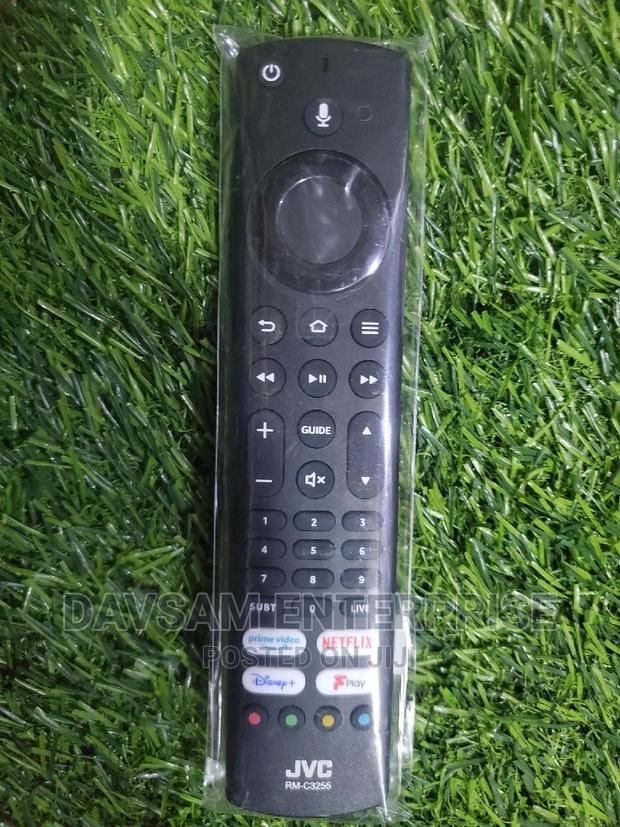 Fire TV Remote With Voice · Photo 3