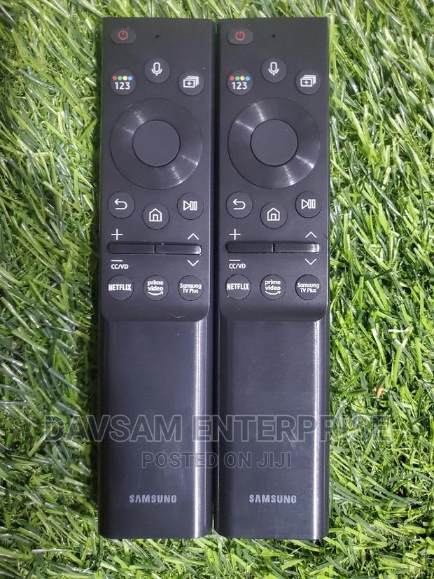 Samsung Solar $ Chargeable Voice Remote · Photo 4