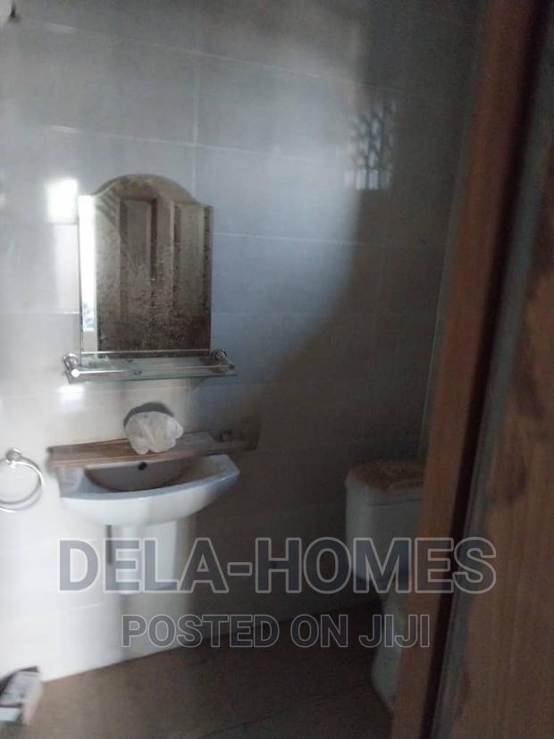 Three Bedroom HSE for Rent at Ashaley Botwe. · Photo 4