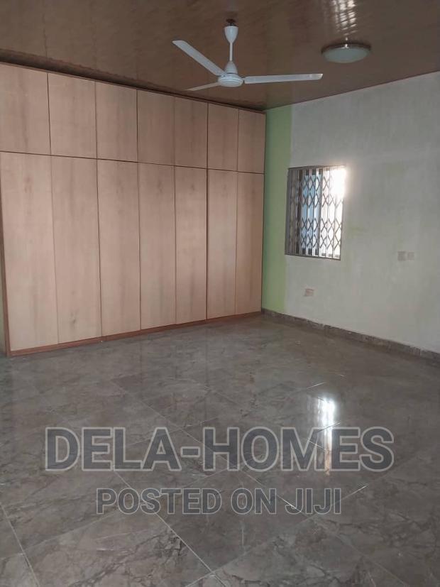 Three Bedroom HSE for Rent at Ashaley Botwe. · Photo 2