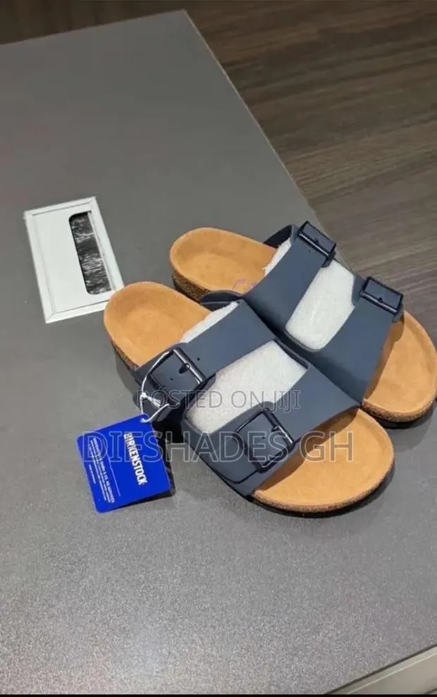 Birkenstock Arizona · Photo 1