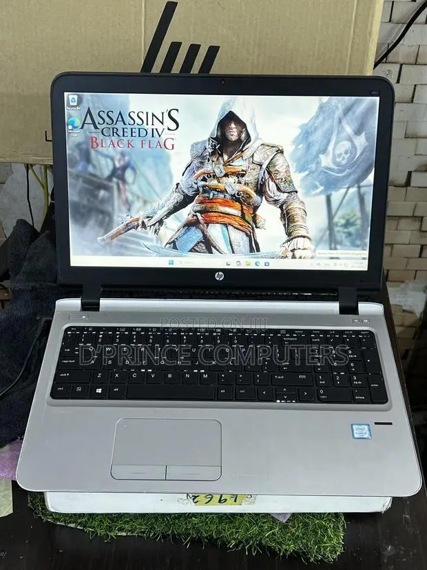 Laptop HP ProBook 450 G3 8GB Intel Core i5 HDD 750GB · Photo 1