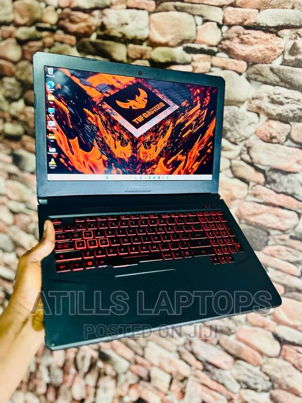 Laptop Asus TUF Gaming FX504 16GB Intel Core I7 SSHD+SSD 1.5T · Photo 3