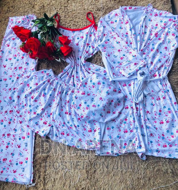 Ladies 5 in 1 Sleep Wear/ Nighty · Photo 5