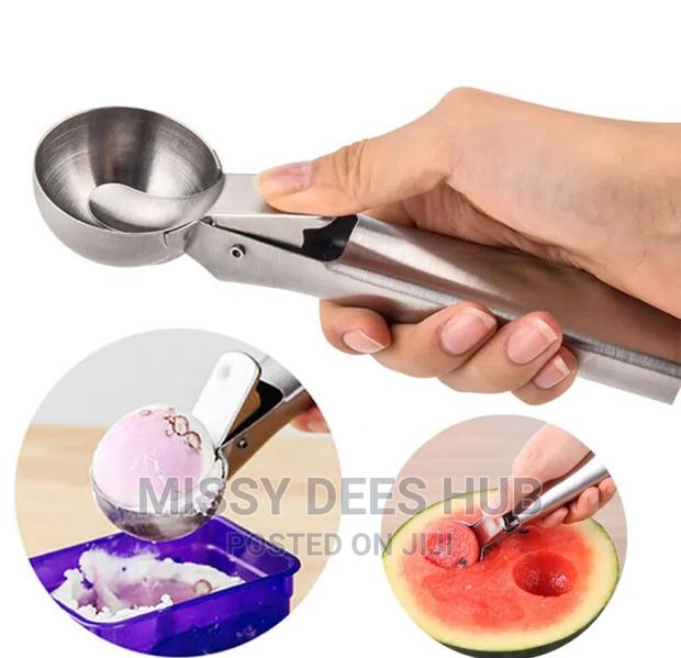 Ice Cream Scoop With Front Trigger-release · Photo 2