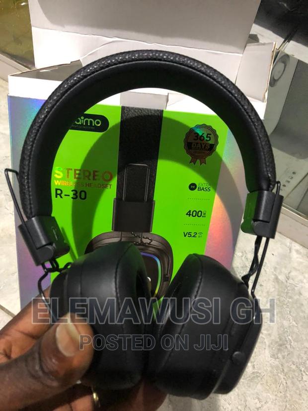 Oraimo R 30 Stereo Headset With Bluetooth 5.1 RGB Lighting · Photo 2