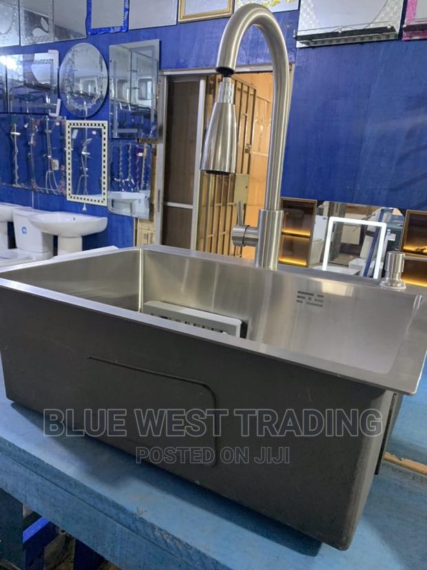 Cabinet Sink 1 Bowl With Pull Out Tap (Hot and Cold) · Photo 3