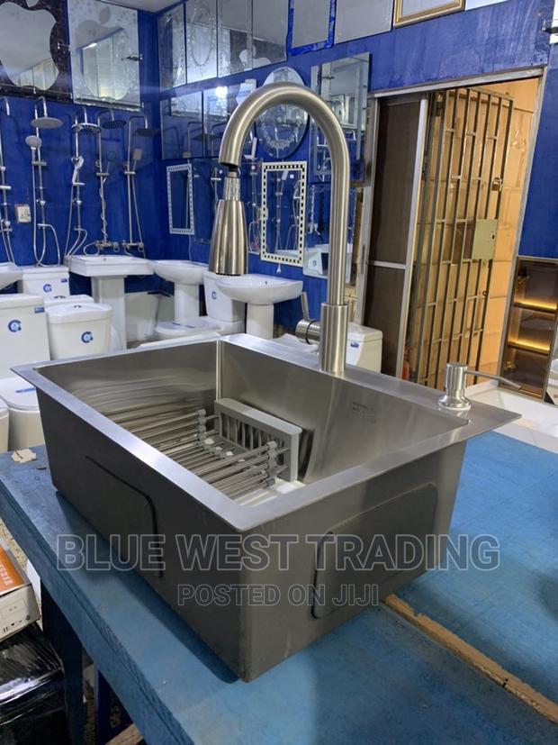 Cabinet Sink 1 Bowl With Pull Out Tap (Hot and Cold) · Photo 4