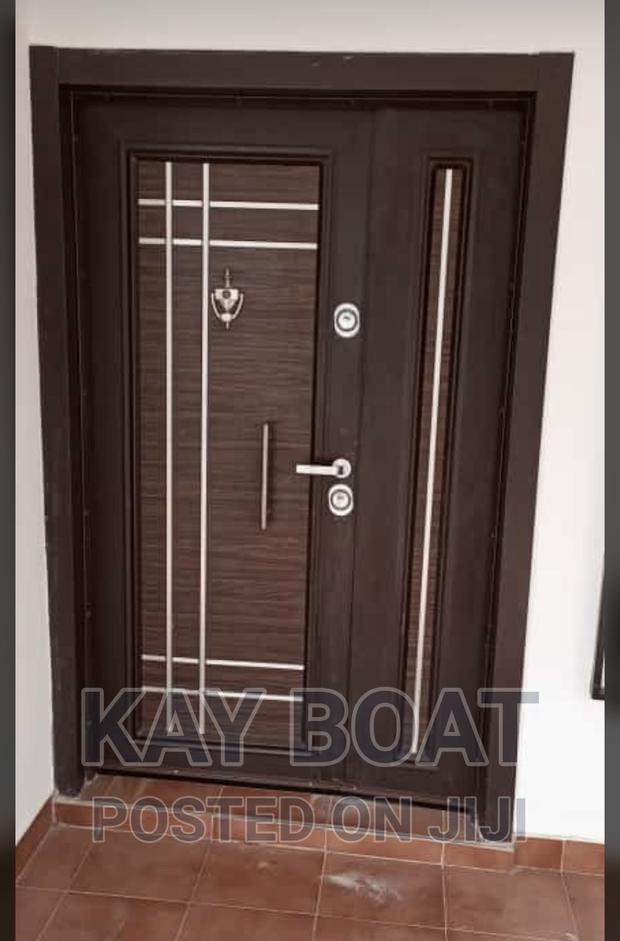 Luxury One and Half Door Available · Photo 1
