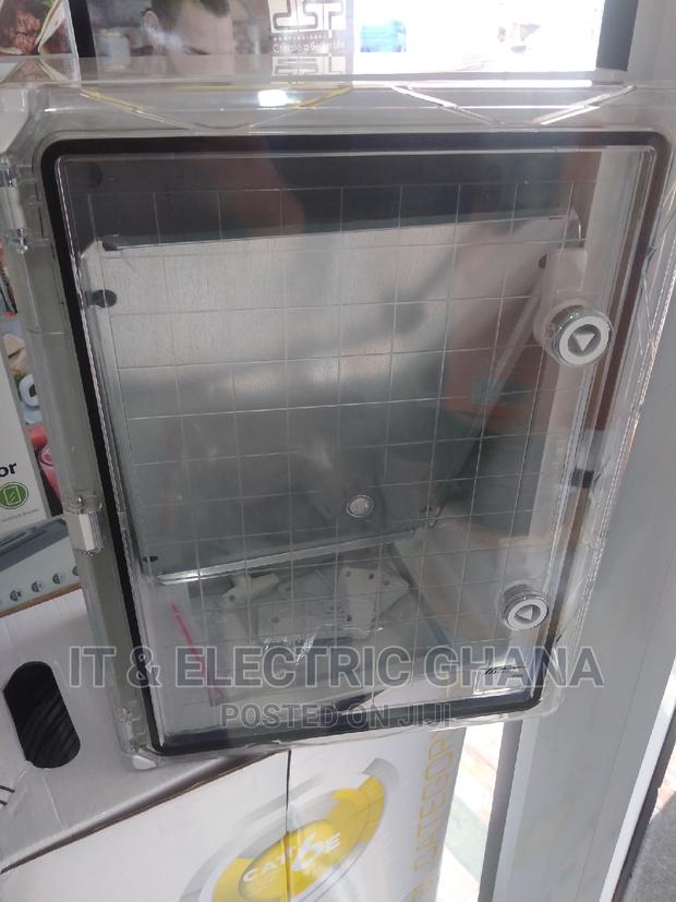 Waterproof Junction Box · Photo 3