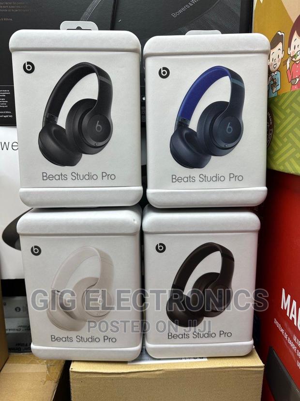 Beats Studio Pro Wireless Over-Ear Headphones · Photo 1