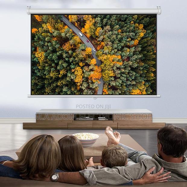Newly in Stock Projector Screen With Remote Control · Photo 1