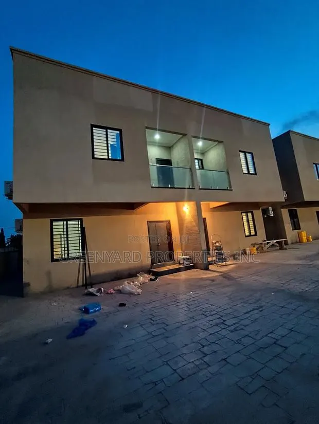 2bdrm Townhouse / Terrace in Adjiringanor, East Legon for rent · Photo 1