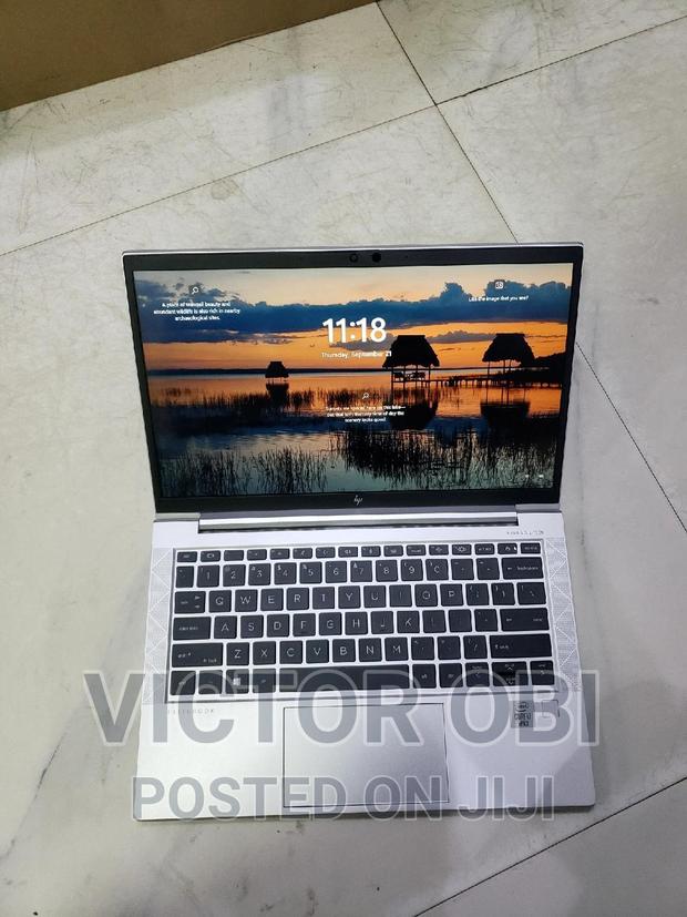 Laptop HP EliteBook 830 G7 16GB Intel Core I7 SSD 256GB · Photo 2