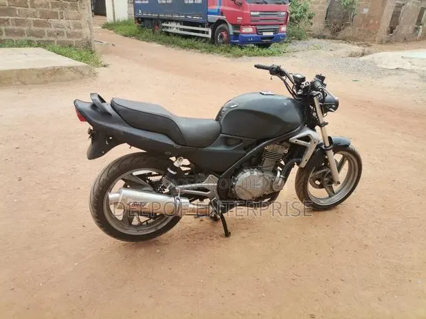 Kawasaki 1996 Black · Photo 1