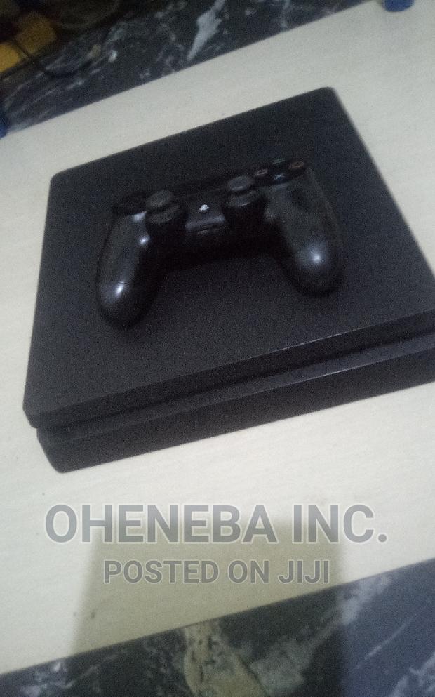 Ps4 Slim Pre-Owned With FC27+Other Games + 2 Controllers