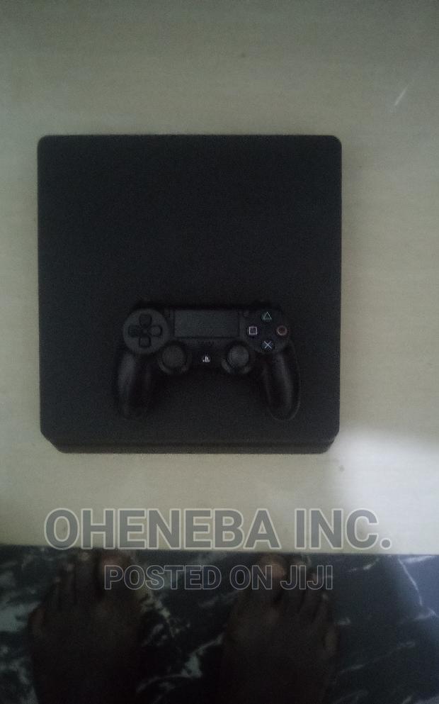 Ps4 Slim Pre-Owned With FC27+Other Games + 2 Controllers · Photo 7
