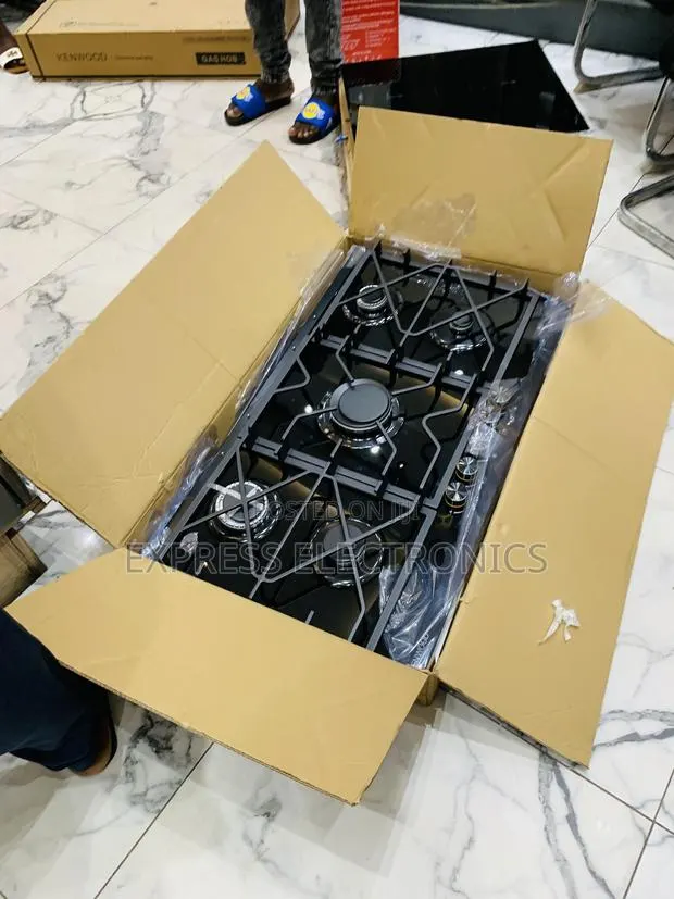 Available Now 5burner Gas Cooker Built in Kenwood · Photo 1