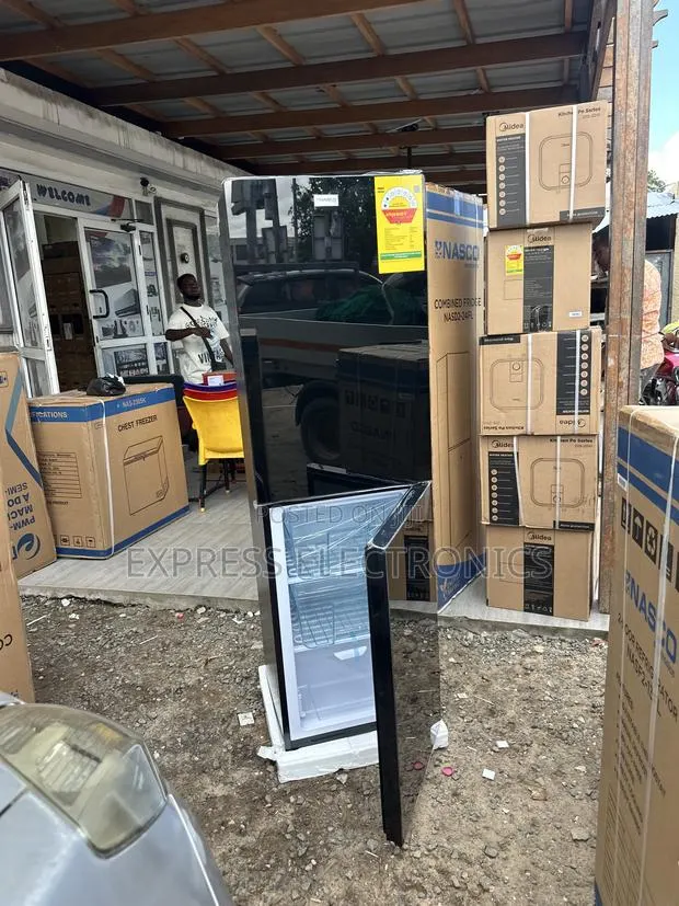 Mirror Double Door Black Nasco NASD2-24fl Nasco Fridge. · Photo 1