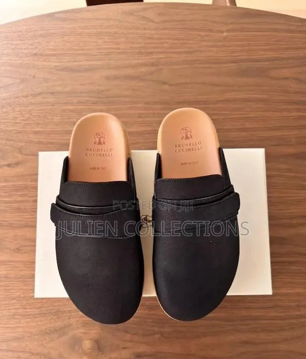 Brunello Cucinelli Sandals Colors · Photo 1