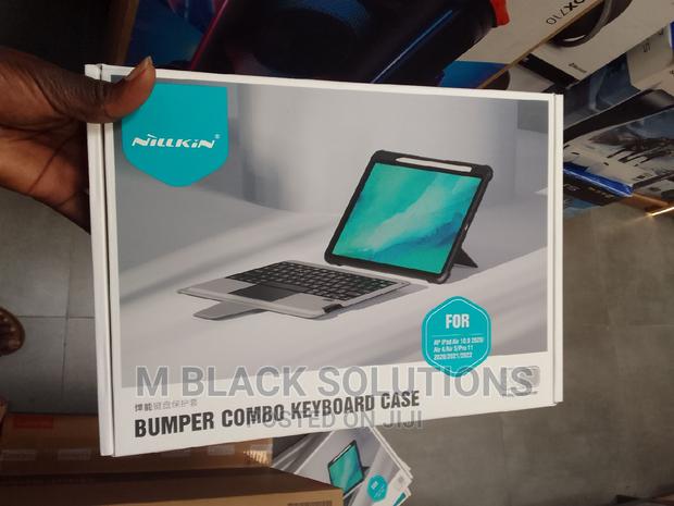 Bumper Combo Keyboard Case iPad Air 10.9 2020/Air 4/5/Pro · Photo 1