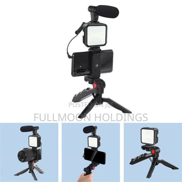 Phone Vlog Video Kit With Adjustable Tripod/ Stabilizer · Photo 1