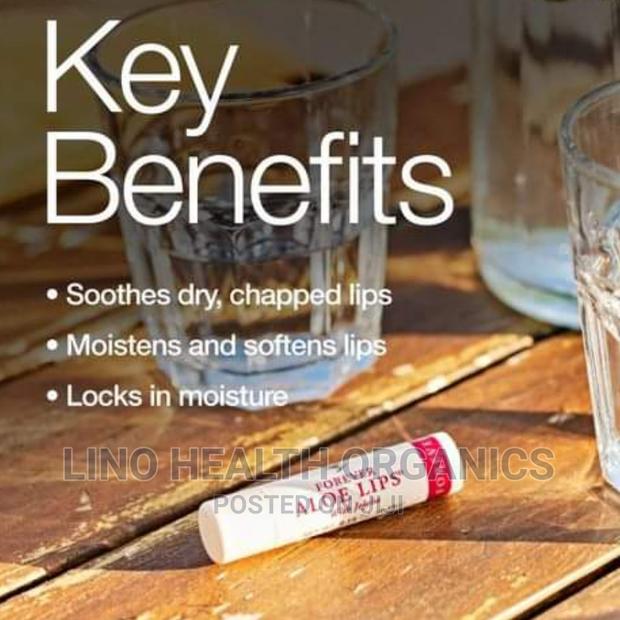 Forever Aloe Lips for Smooth and Soft Lips · Photo 1
