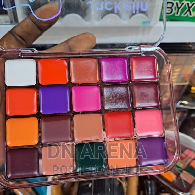 Lipstick Palette · Photo 1