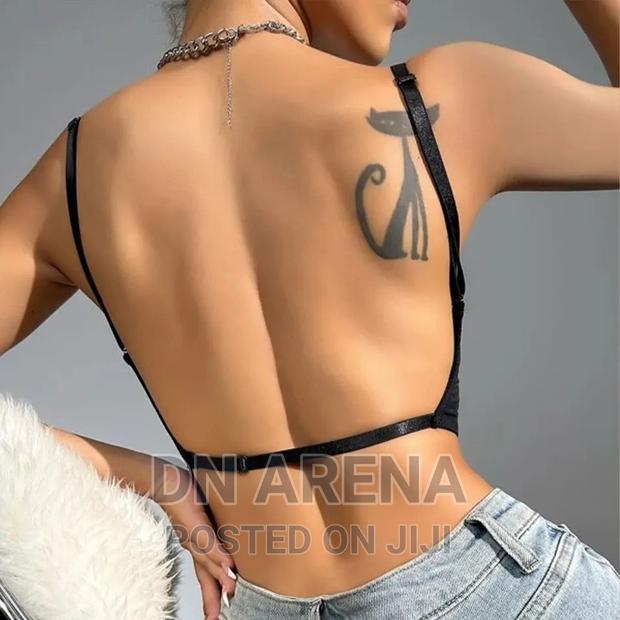 Quality Ladies Backless Bra · Photo 5