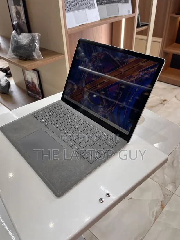 Laptop Microsoft Surface Laptop 6 16GB Intel Core i7 SSD 256GB · Photo 1