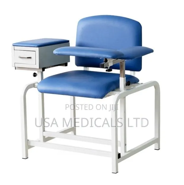 Blood Donation Chair With Sliding Metal Drawer · Photo 1